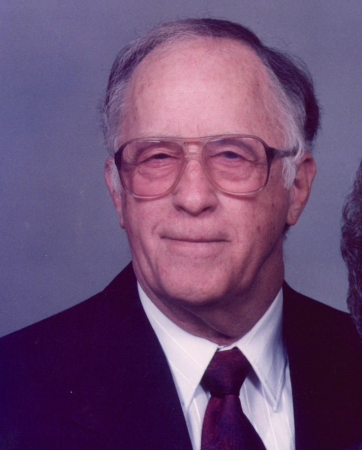 Obituary of Robert Everett Belew